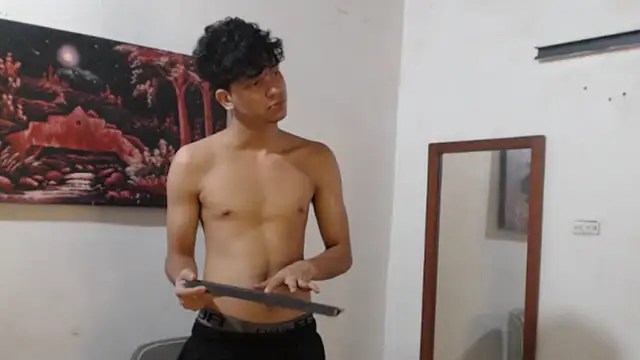 alice julls online show from November 14, 7:37 pm