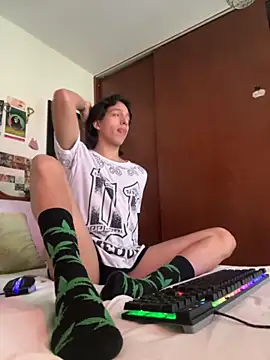 DannyPhantom555 online show from September 19, 4:29 pm