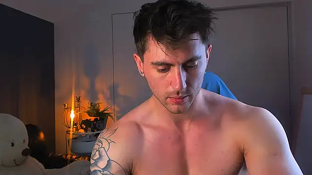 Oscar Miller  online show from October 20, 10:13 pm