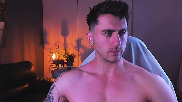 Oscar Miller  online show from October 4, 9:19 pm