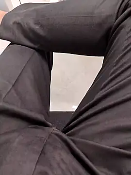 themasklover online show from March 30, 10:38 am