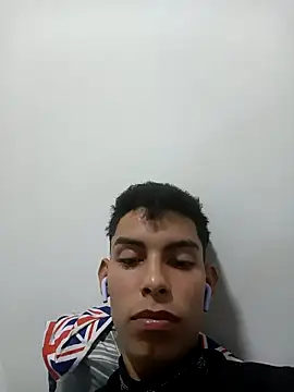 Room 69x online show from November 19, 9:09 am