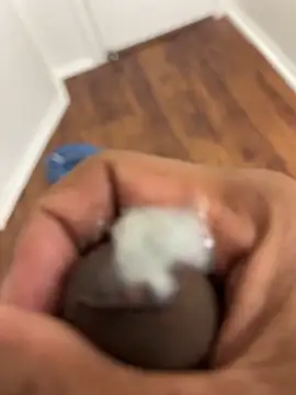 Snapshot of parkrow2404 chatting on September 17, 9:32 am parkrow2404 online show from September 17, 9:32 am