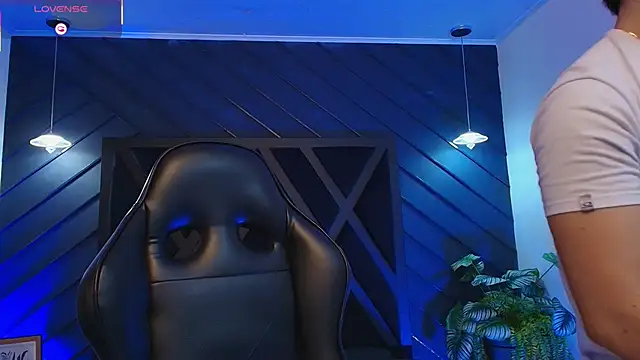 Eryonbradley online show from March 3, 11:39 am