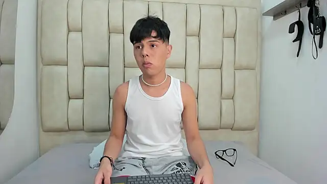 Felipe Cold online show from September 11, 2:54 am