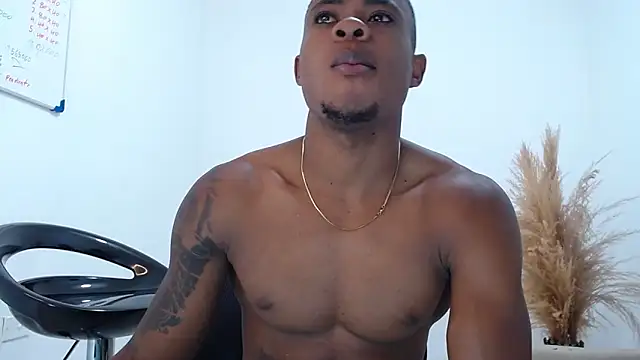 liambolt online show from April 21, 2:37 am