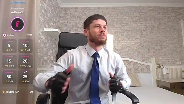 JonahShaw online show from April 15, 4:34 am