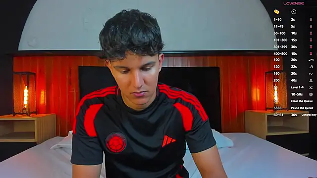 Leo Savage  online show from April 20, 3:53 am