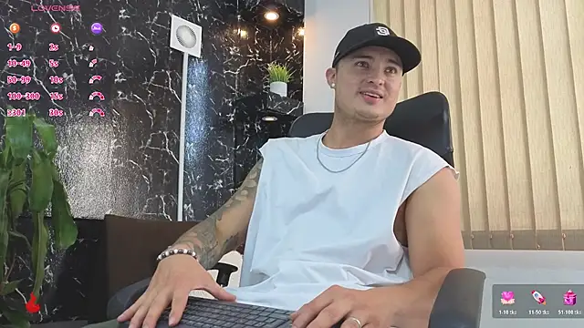 Alexander ferre online show from March 31, 1:24 pm