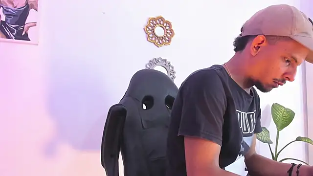  Tarekk  online show from September 29, 2:24 pm