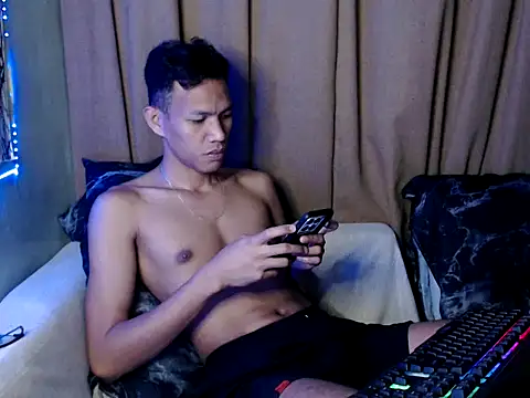 Snapshot of fantasy_davidxx chatting on October 20, 10:30 am fantasy davidxx online show from October 20, 10:30 am