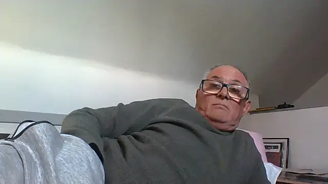 naughtygrandad1 online show from April 12, 3:24 pm