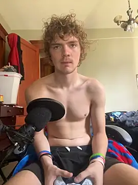 landen432 online show from September 19, 4:51 pm