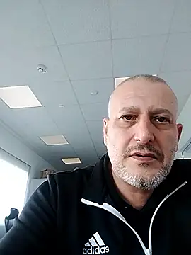 Hisnimin online show from January 17, 1:25 pm