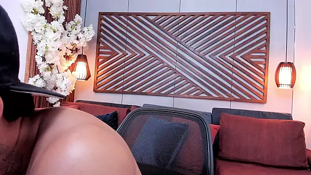 Donovan Desmond online show from March 14, 4:41 am