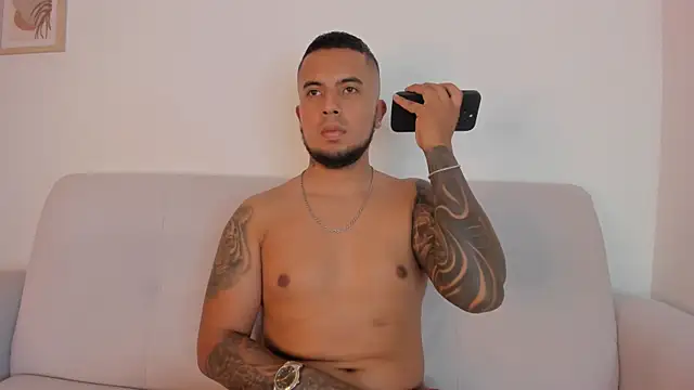 hot miguel online show from October 16, 3:25 am