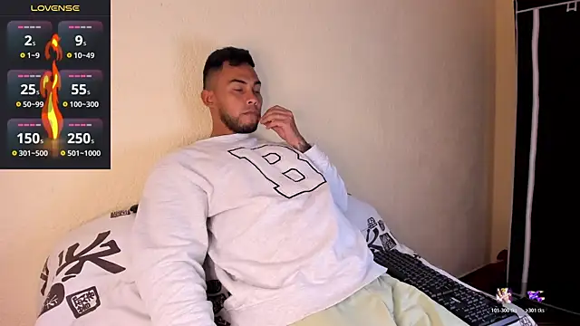 kaifas dirty online show from December 19, 7:55 pm