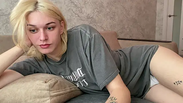 evelina228 online show from September 16, 8:15 am