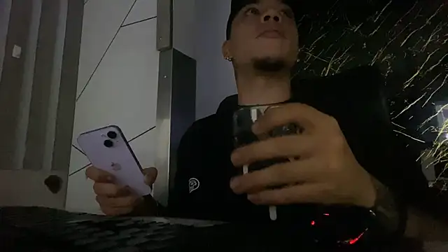 AlphaMasterXxx online show from September 17, 6:42 pm