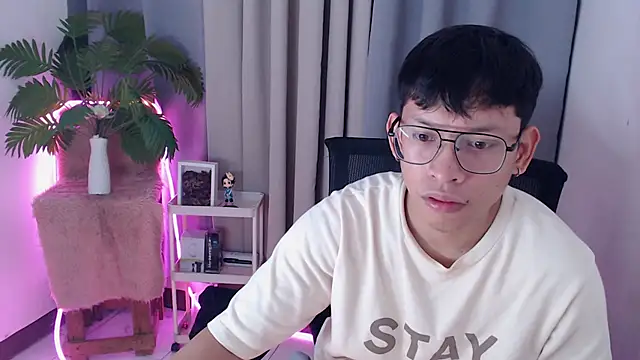 pinkcock froi2305 online show from February 3, 6:22 am