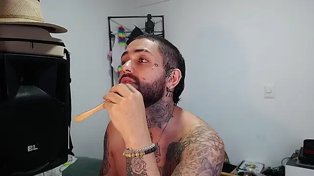 nicolastorres99 online show from January 7, 3:00 am