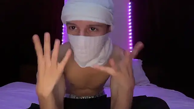 holydirt luxeno1 online show from September 16, 4:19 pm