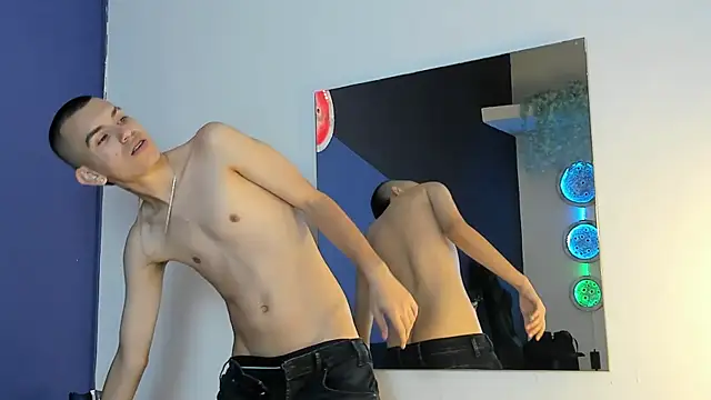 RowanCley online show from December 1, 12:19 pm