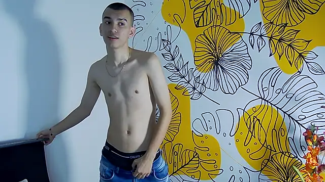 RowanCley online show from October 31, 12:30 pm