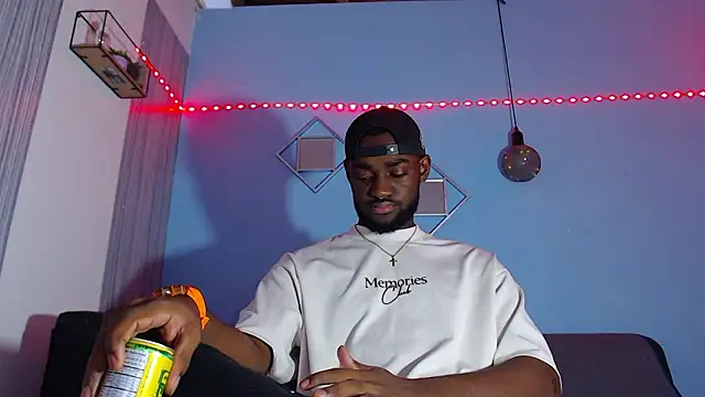 eebony stallion online show from March 6, 3:14 am