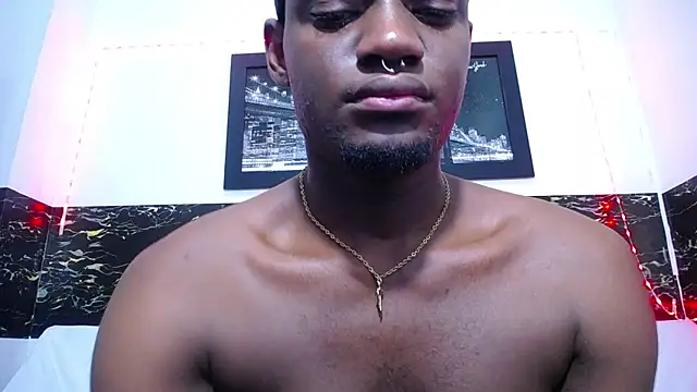 Snapshot of eebony_stallion chatting on September 10, 4:00 am eebony stallion online show from September 10, 4:00 am