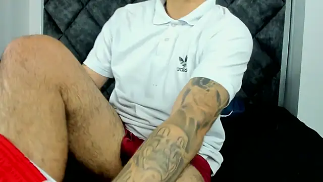 OwenStonne  online show from November 12, 12:33 pm