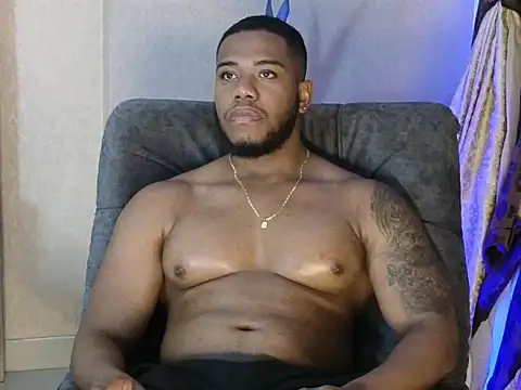 Snapshot of BenjaminCol_ chatting on October 21, 10:23 pm BenjaminCol online show from October 21, 10:23 pm
