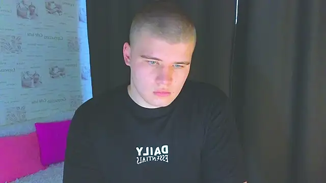 kittenmurr online show from October 4, 12:59 am