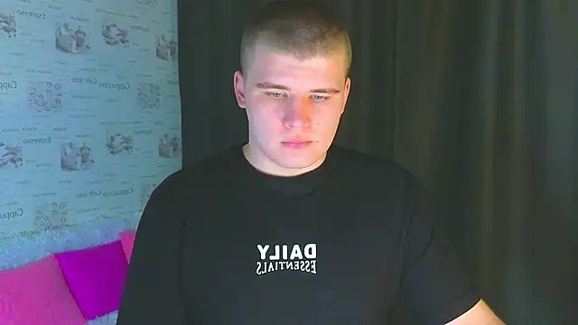 kittenmurr online show from September 23, 11:04 pm