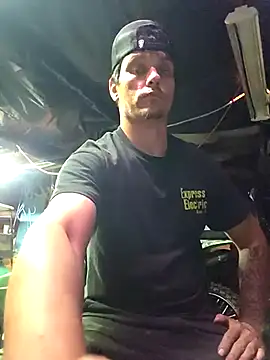 twistafatpipe online show from October 6, 11:04 am