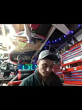 twistafatpipe online show from January 6, 6:23 pm