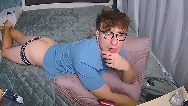 DennisGartmanB online show from October 24, 6:20 pm