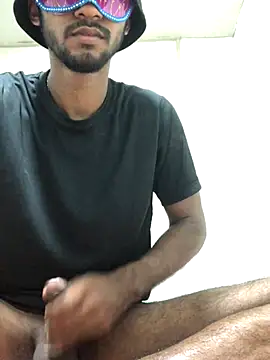 Snapshot of kavi1q1 chatting on September 14, 8:44 pm kavi1q1 online show from September 14, 8:44 pm