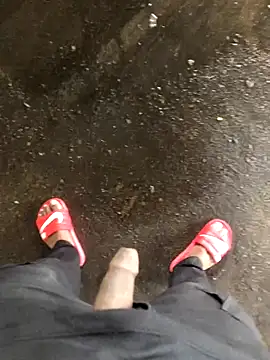 Snapshot of kavi1q1 chatting on October 25, 9:55 am kavi1q1 online show from October 25, 9:55 am