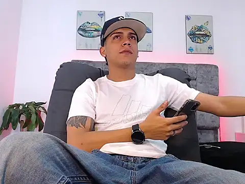 david santos16 online show from September 29, 8:13 am