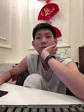 linh21107 online show from April 12, 12:28 pm