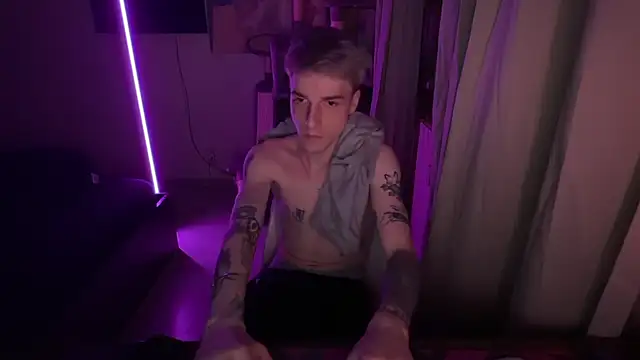 davesinner online show from April 28, 2:06 am