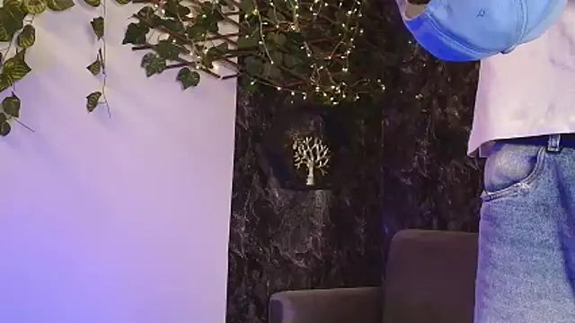 nicolai drake online show from November 19, 3:28 am