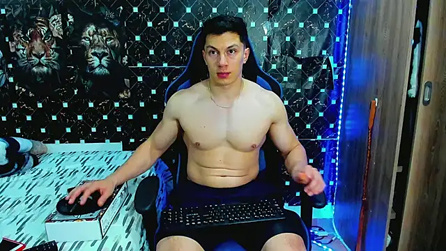 javiersexymann online show from June 4, 4:51 am