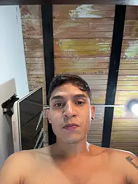 Angel latinboy online show from December 3, 11:00 pm