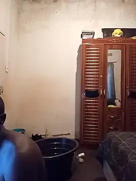 Snapshot of small_D94 chatting on October 7, 4:11 pm small D94 online show from October 7, 4:11 pm