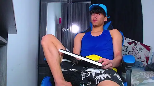 Gael Jones online show from January 17, 8:28 am