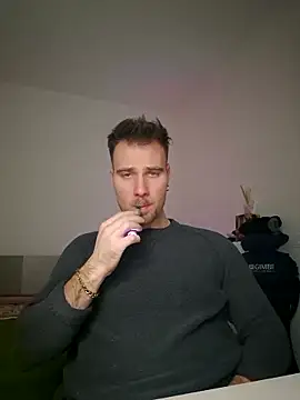 mrlyuis online show from December 21, 7:44 pm