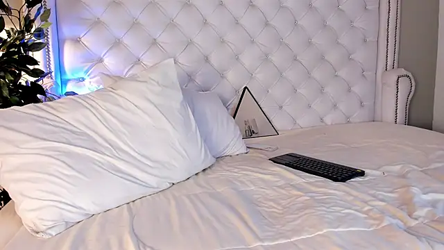 LiamMuller online show from November 7, 1:58 pm