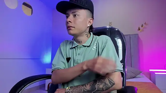 Nascary Fox online show from April 8, 12:58 pm